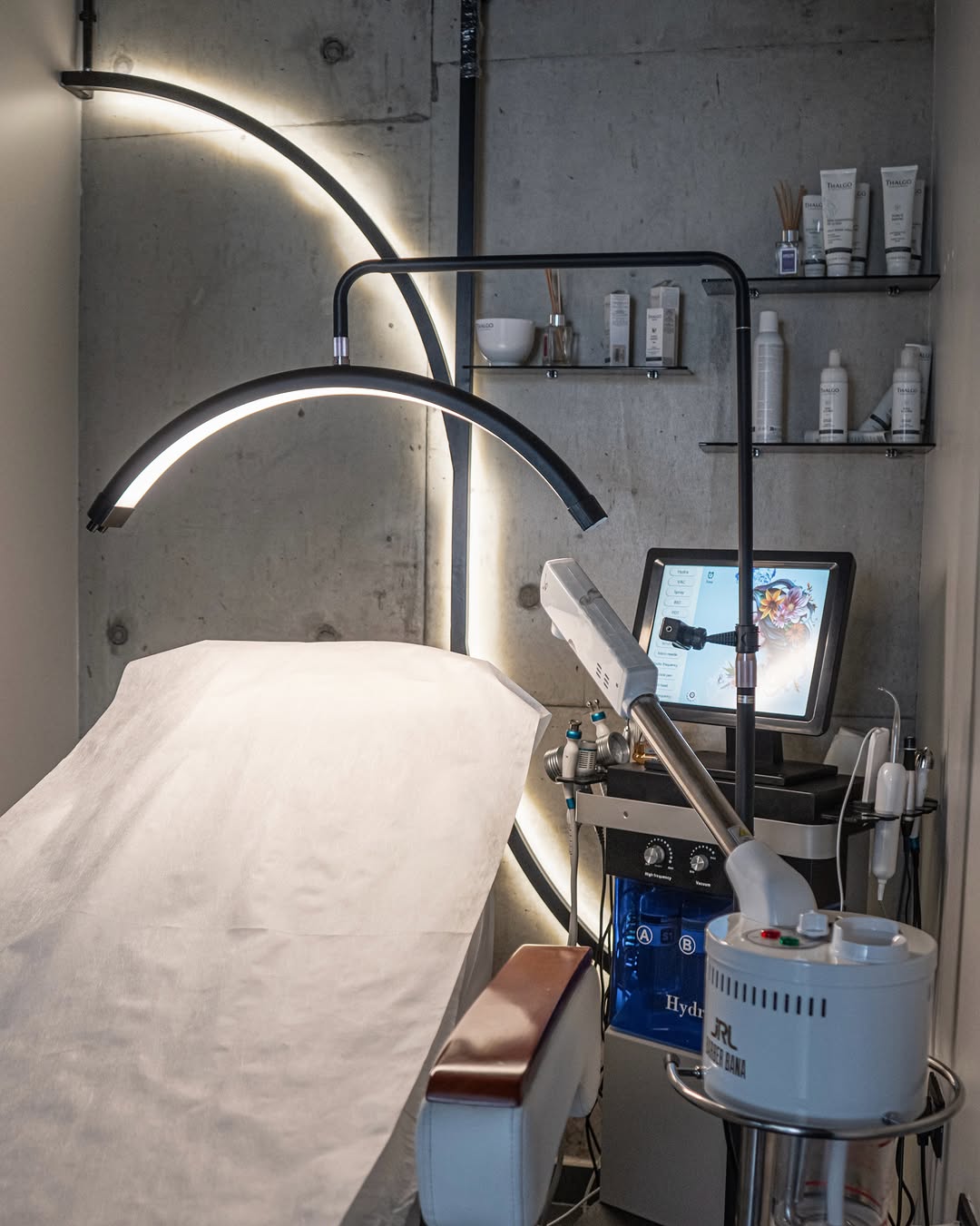 The SLATE skincare treatment room